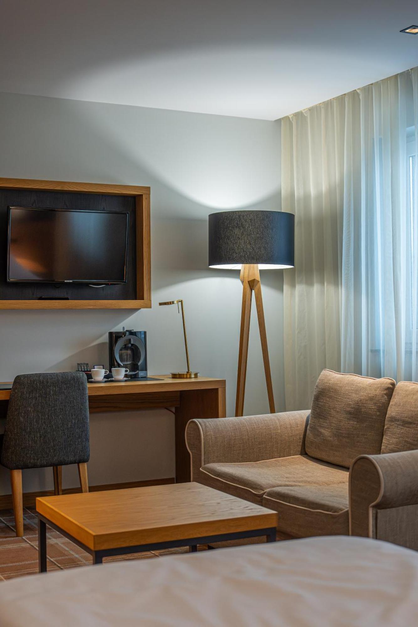 Hvd Grand Hotel Suhl Business & Leisure エクステリア 写真