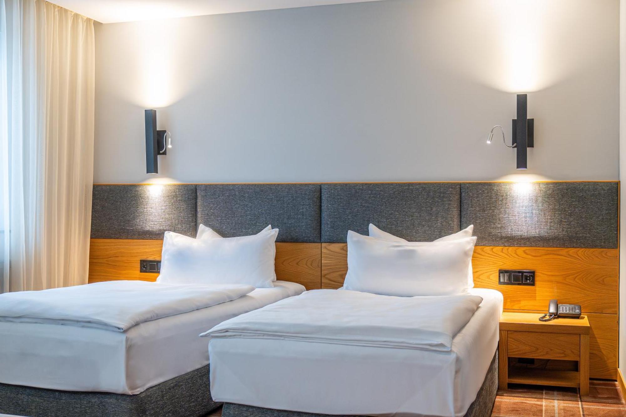 Hvd Grand Hotel Suhl Business & Leisure エクステリア 写真