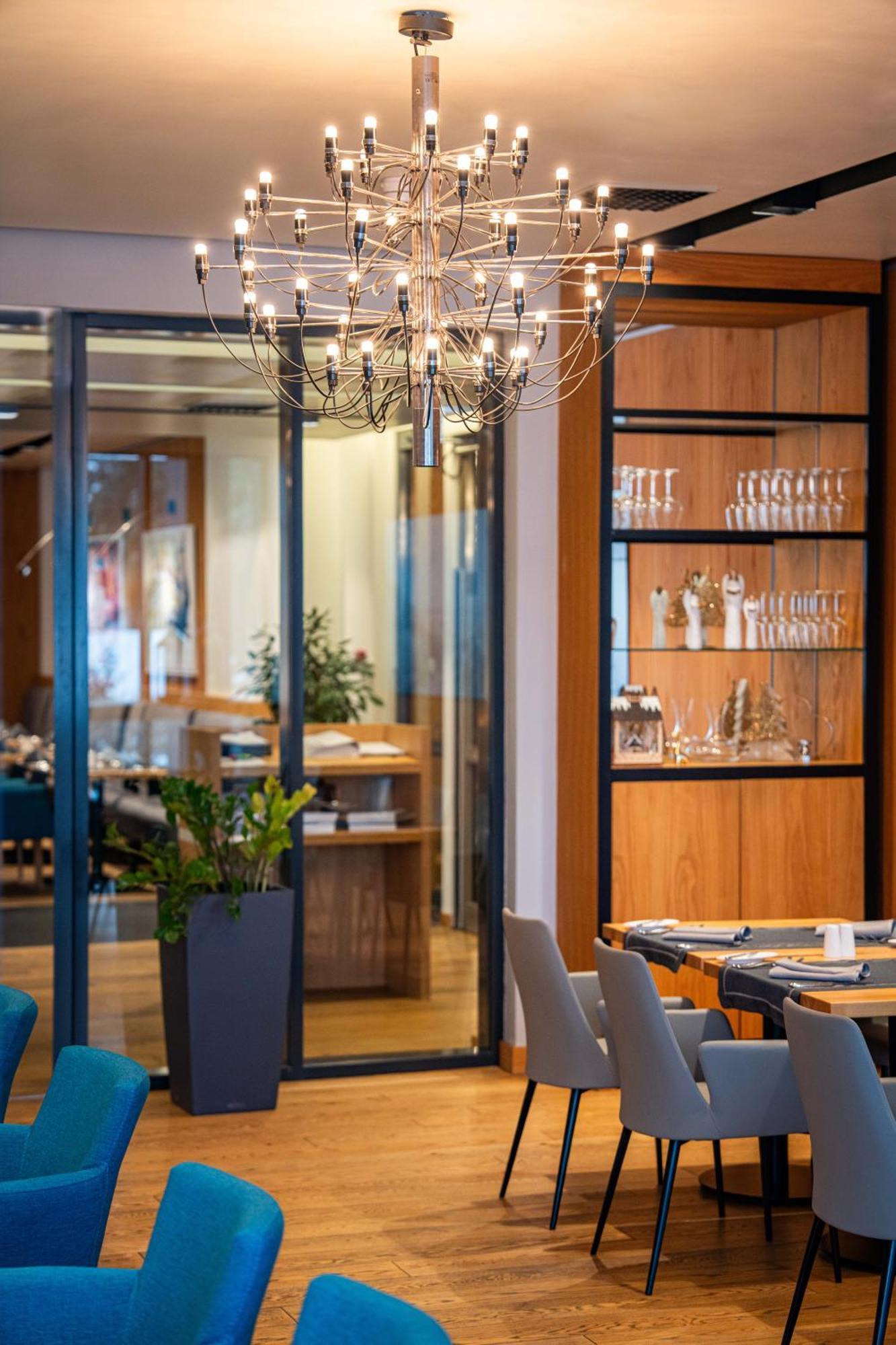 Hvd Grand Hotel Suhl Business & Leisure エクステリア 写真